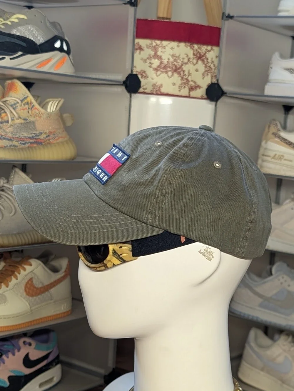 Tommy Hilfiger Vintage Classic Hat (OS)